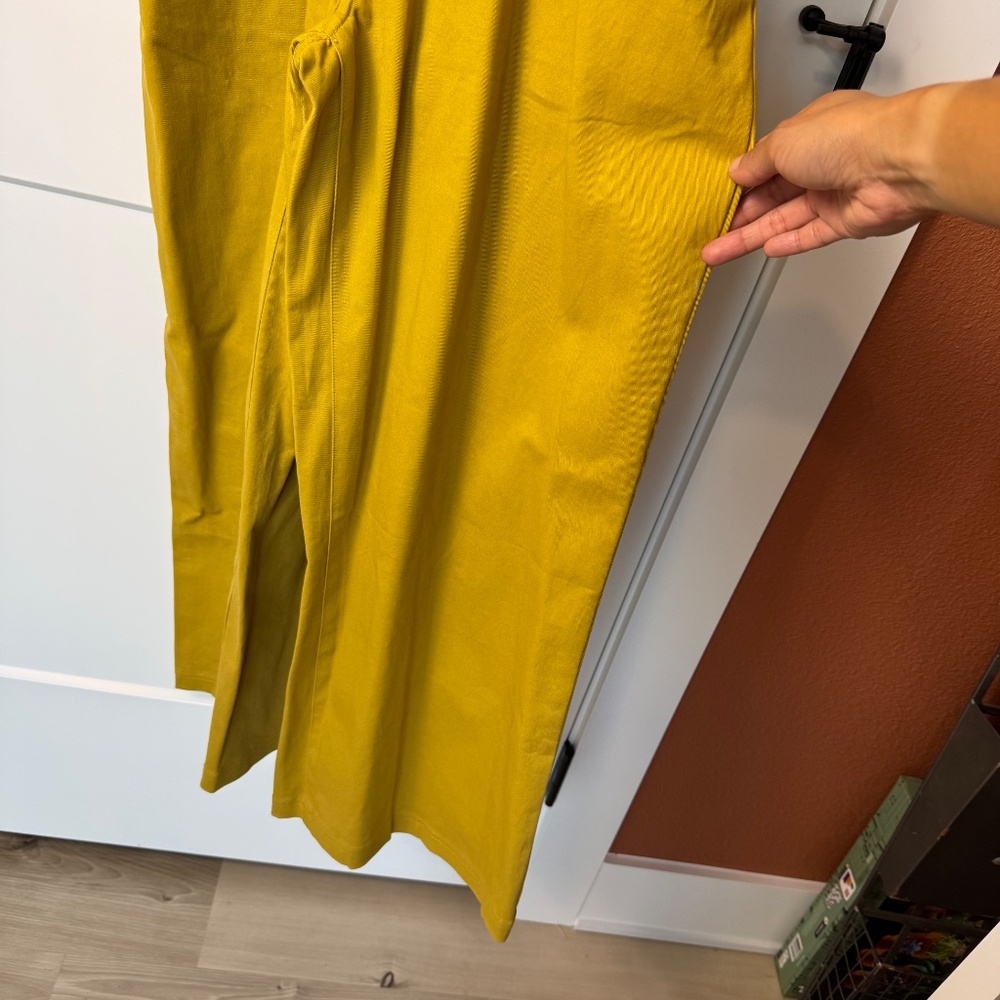 NWT -Yellow- Bridge & Burn Wide Leg Cropped Overalls - Picture 11 of 13
